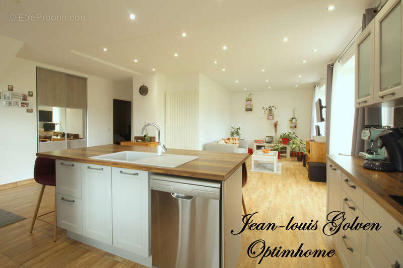 Maison à SEVERAC-LE-CHATEAU