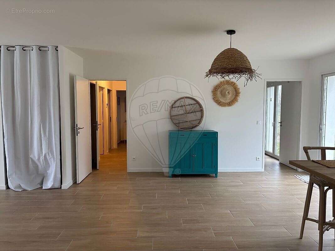 Maison à VAUX-SUR-MER