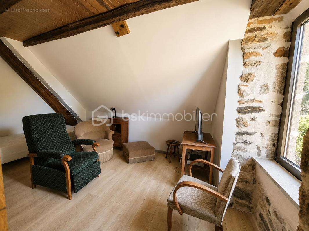 Maison à LA PORCHERIE