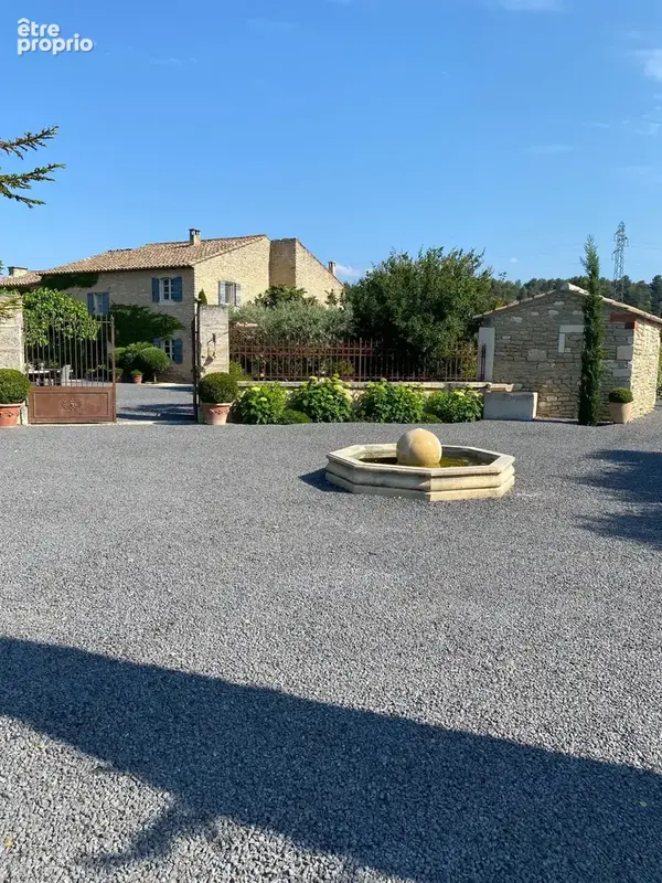 Maison 380 m² à Menerbes  - photo 4