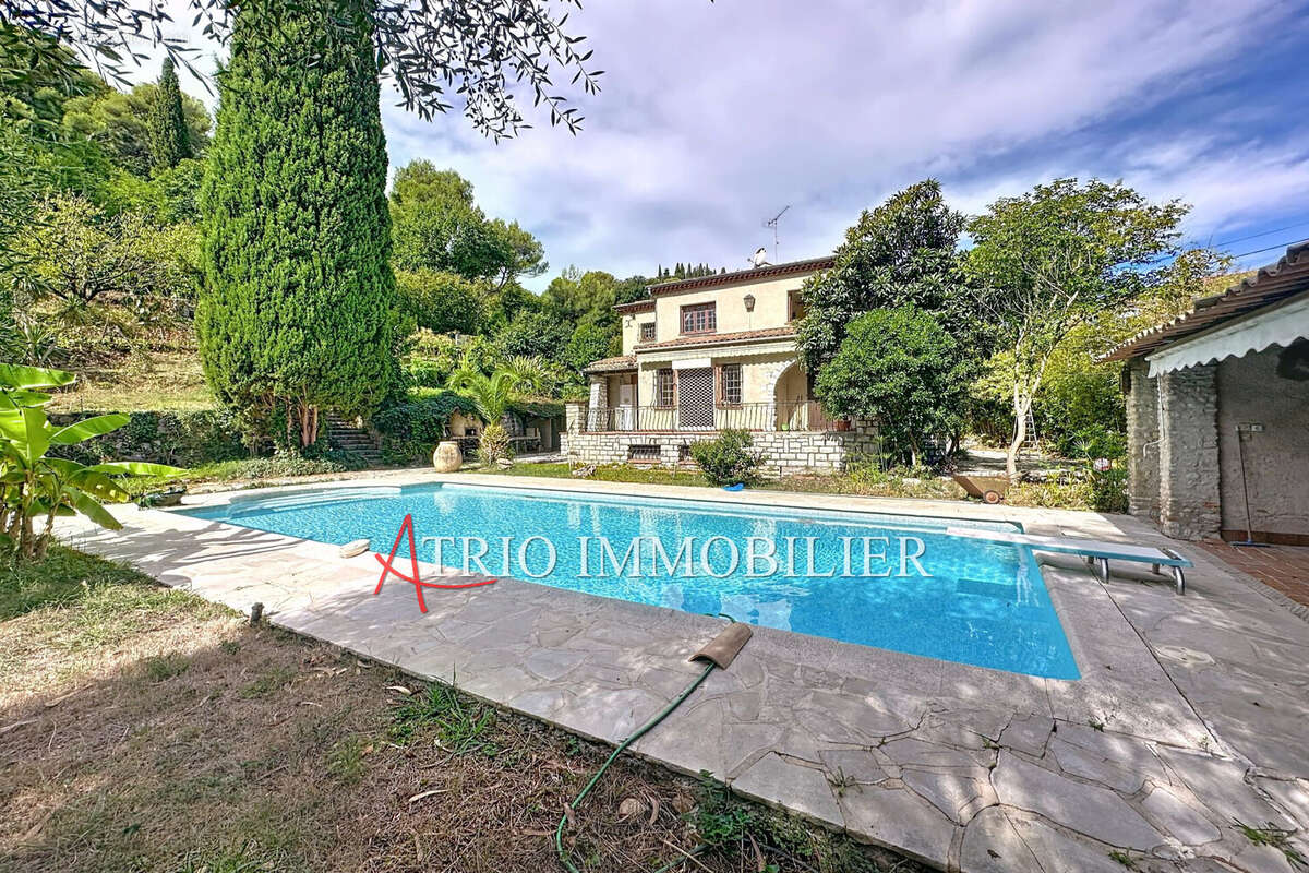 Maison 230 m² à Cagnes-Sur-Mer  - photo 9