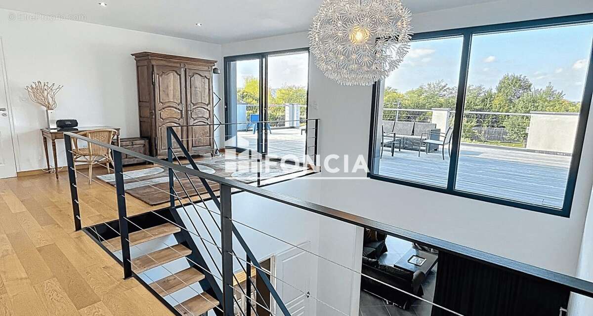 Maison à PONT-L&#039;EVEQUE