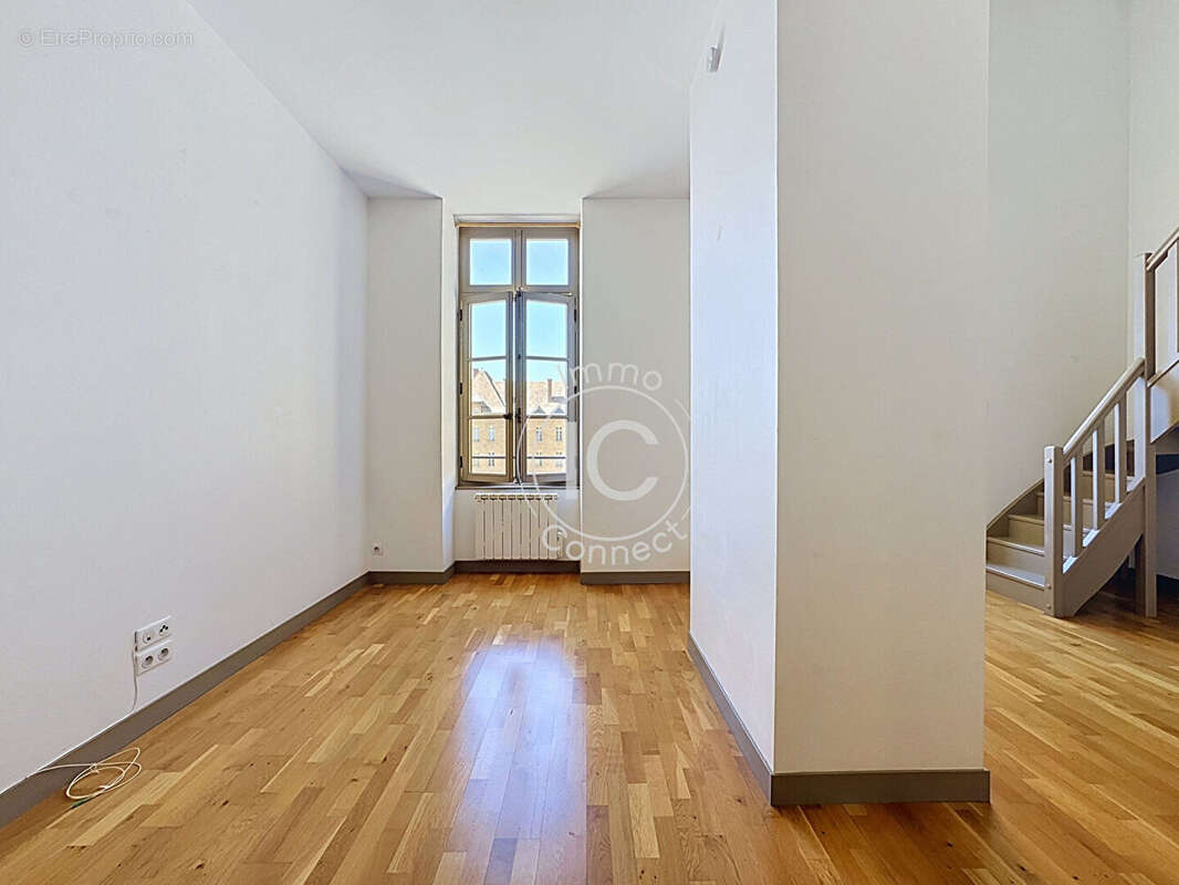 Appartement à SAINTE-FOY-LES-LYON