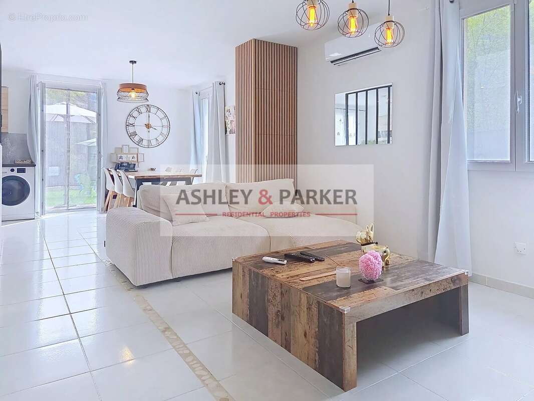 Appartement à LA TOUR