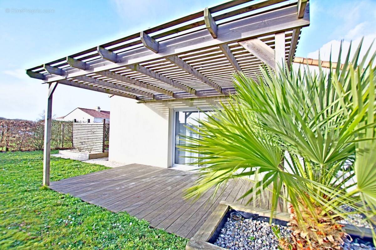 Maison à SAINTE-FOY