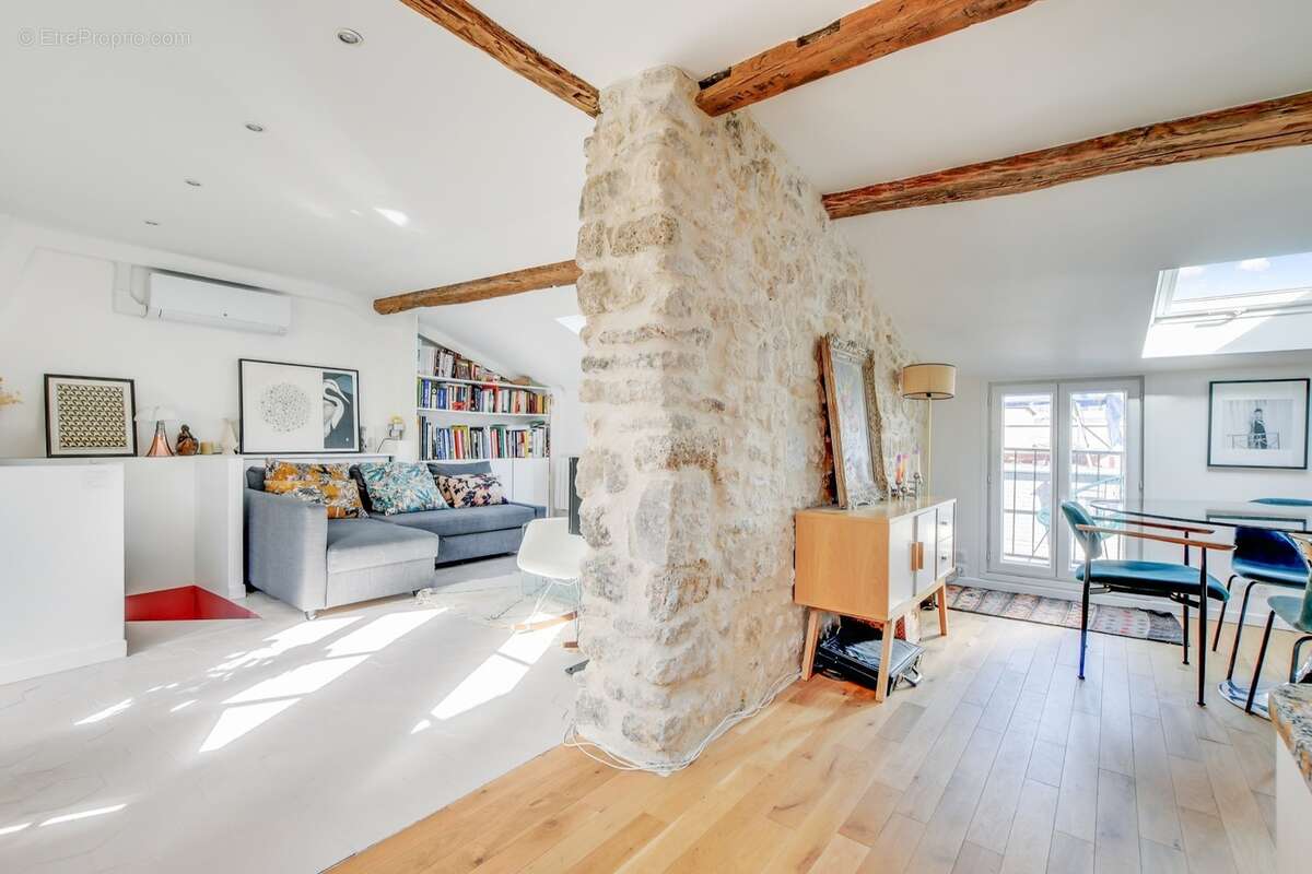 Appartement à PARIS-11E