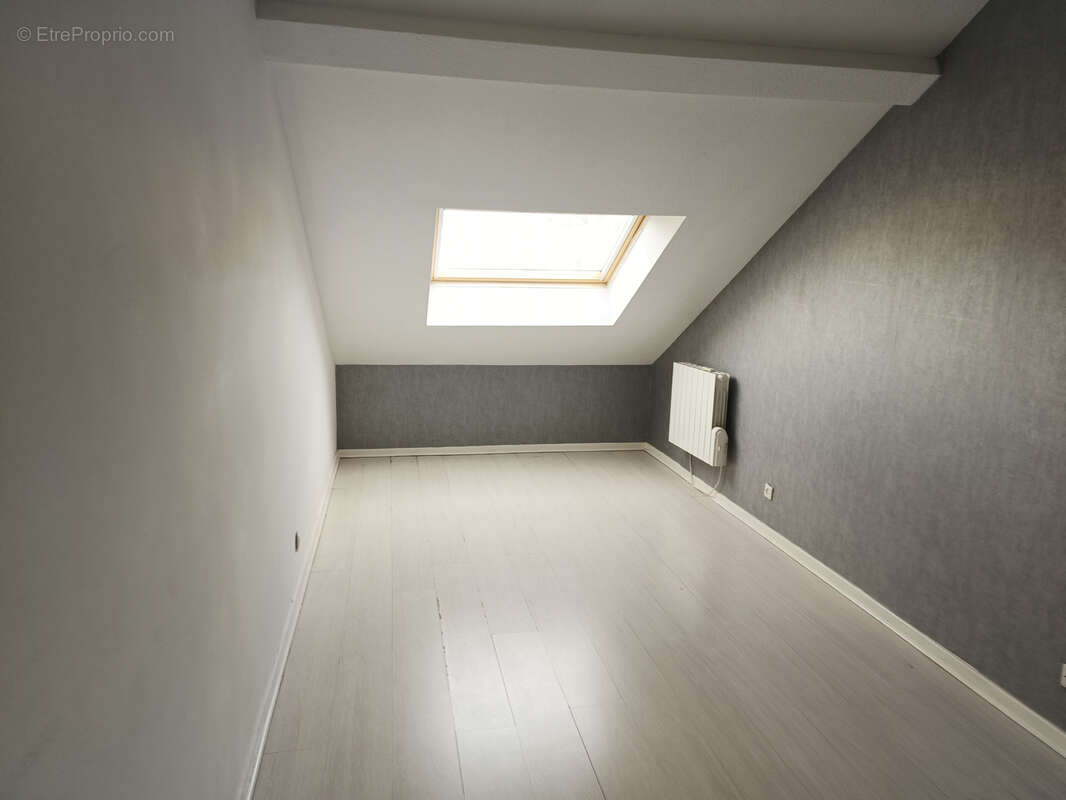 Appartement à LE PEAGE-DE-ROUSSILLON