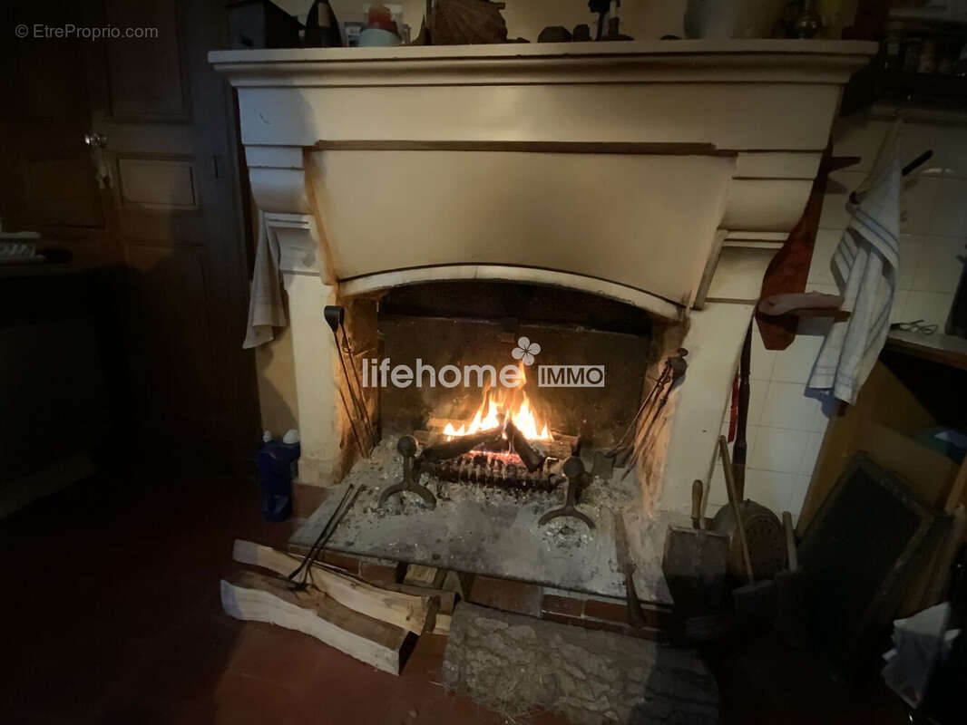 Maison à VICQ-SUR-NAHON