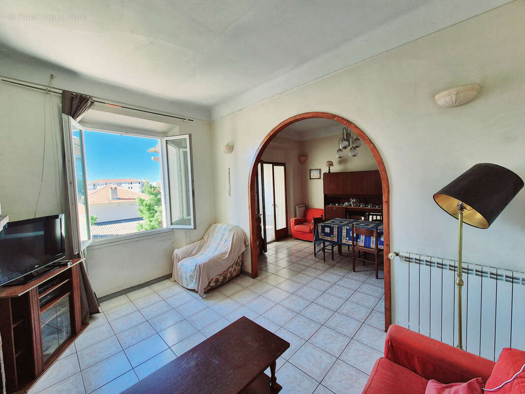 Maison à HYERES
