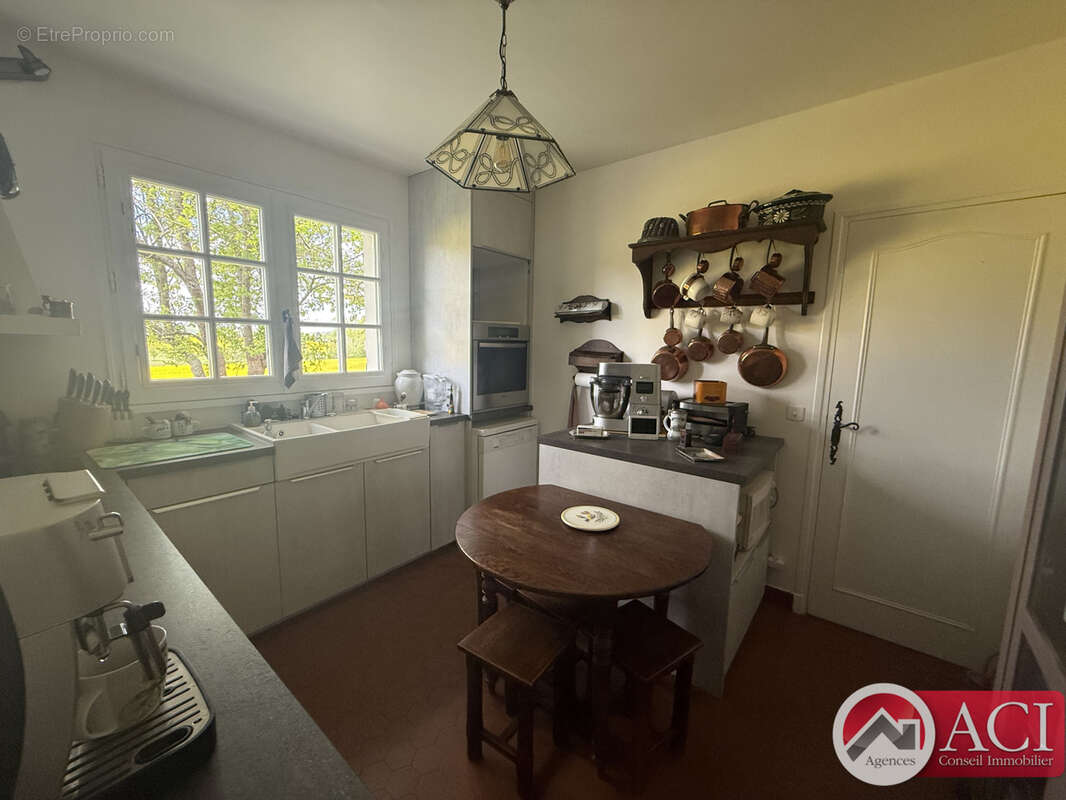 Maison à SAINTE-GENEVIEVE