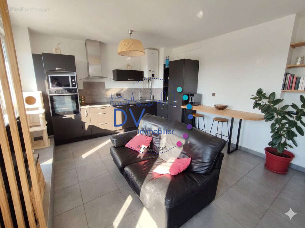 Appartement à LYON-9E