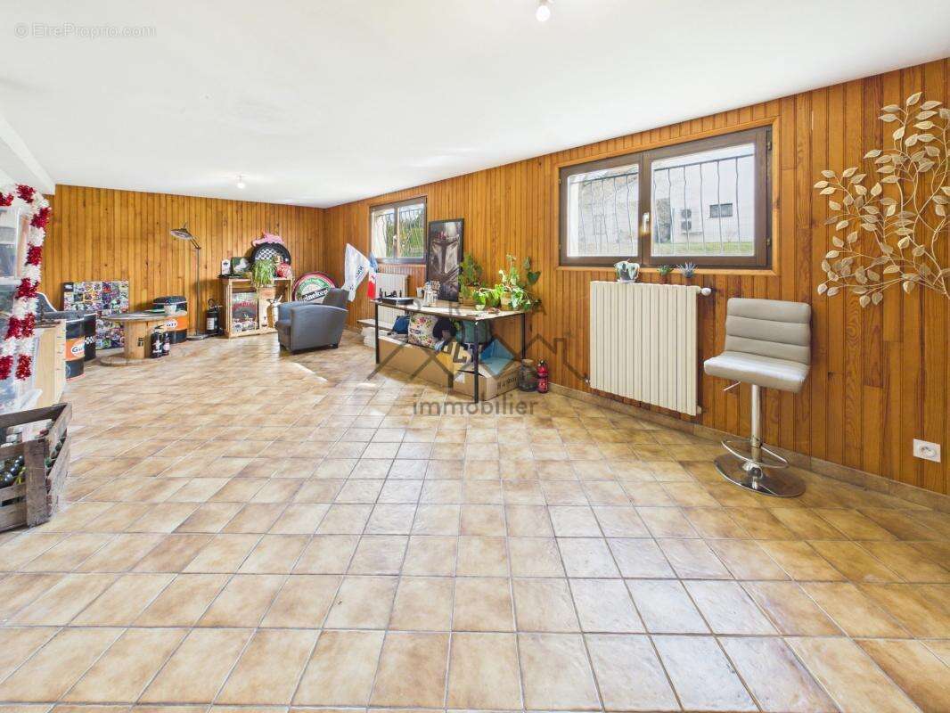 Maison à FEY-EN-HAYE