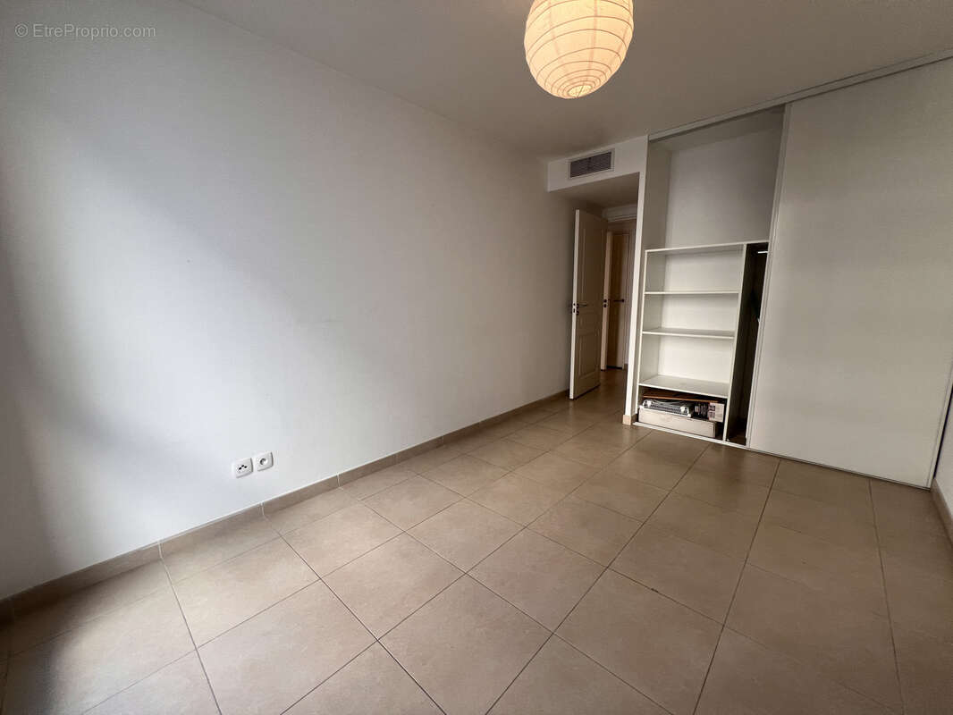 Appartement à MARSEILLE-7E