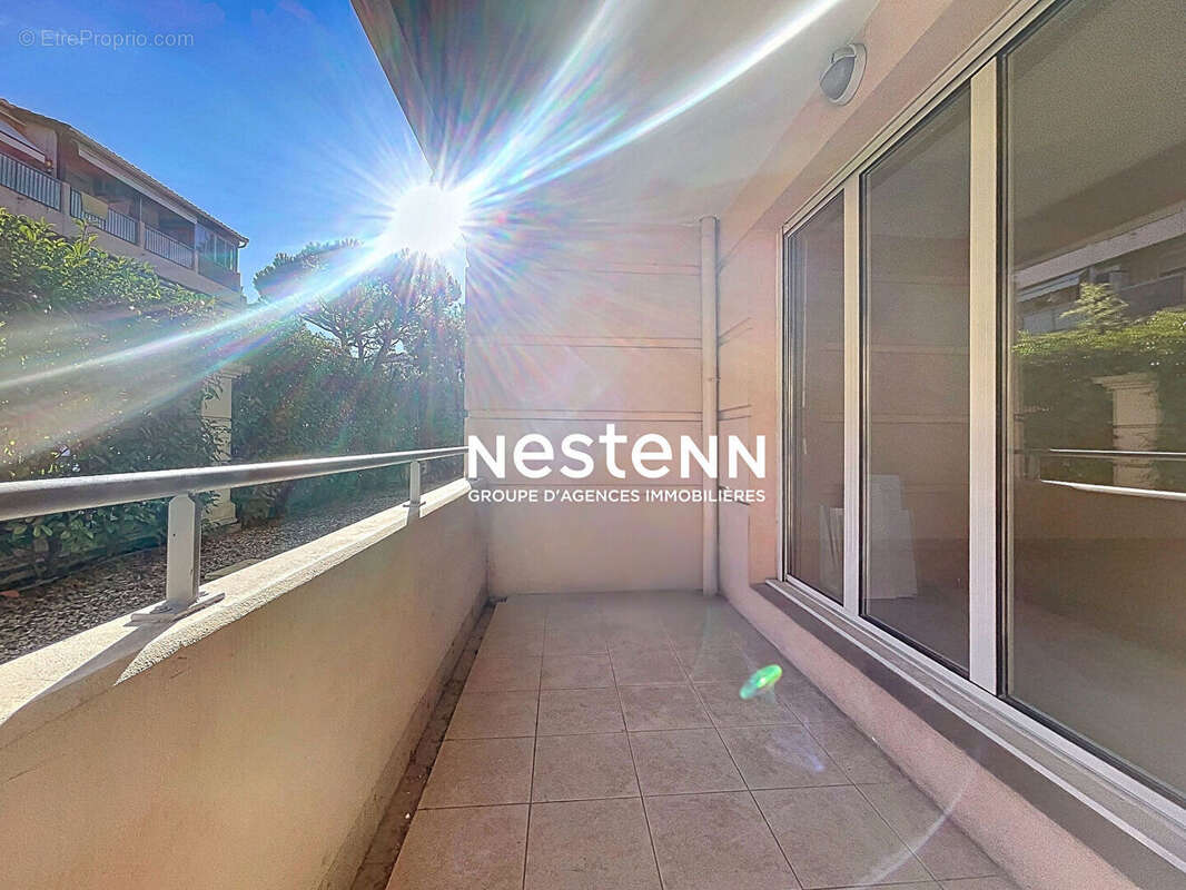 Appartement à VALLAURIS