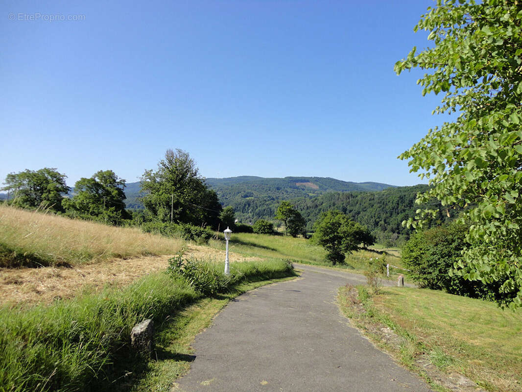 Maison à SAINT-CLEMENT
