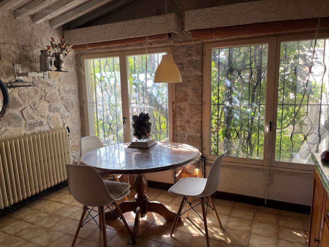 Appartement à VAISON-LA-ROMAINE