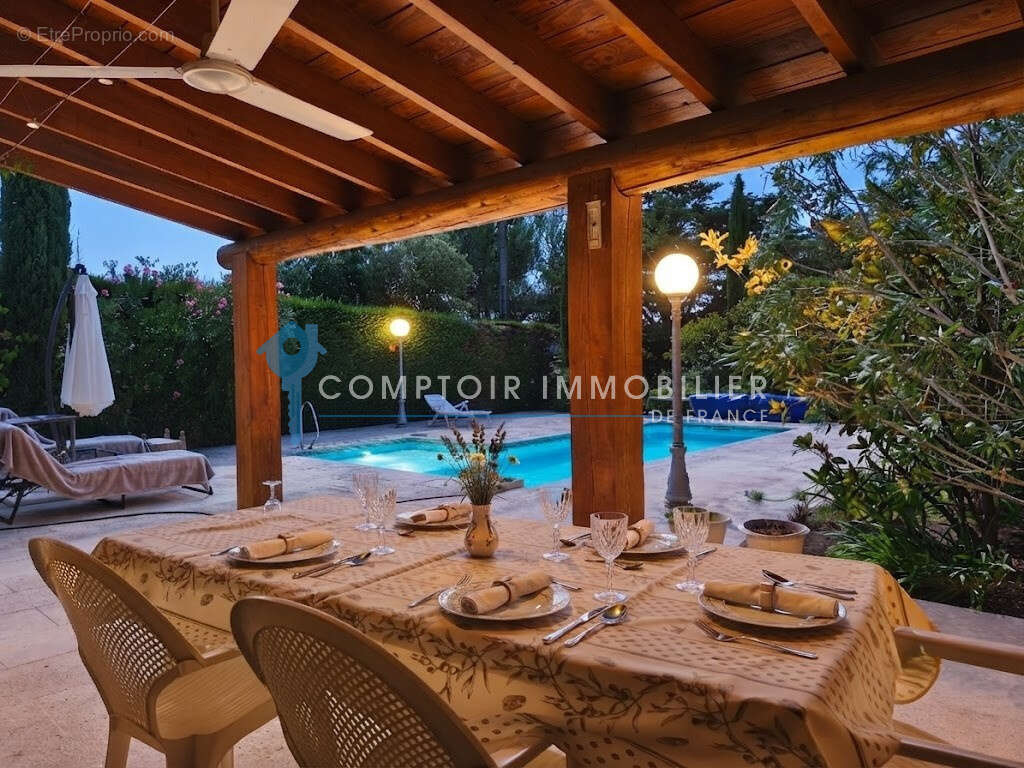 Dpt (30) aramon a vendre propriete jardin et piscine - photo 12
