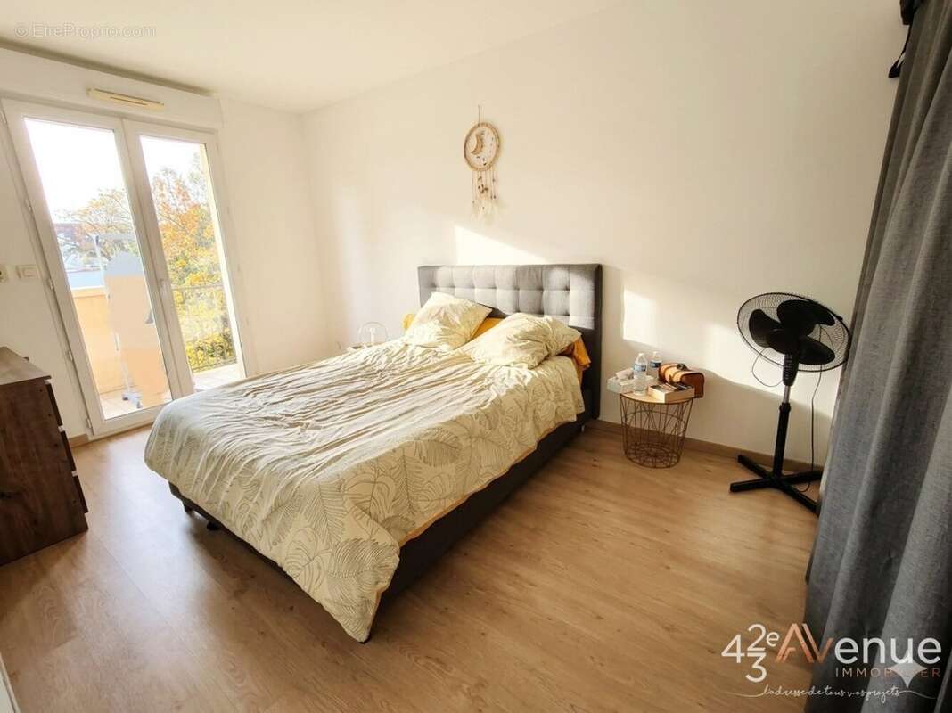 Appartement à SAINT-JUST-SAINT-RAMBERT