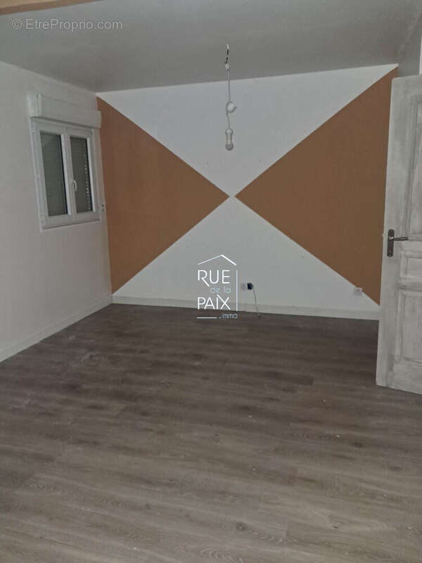 Maison à THURE