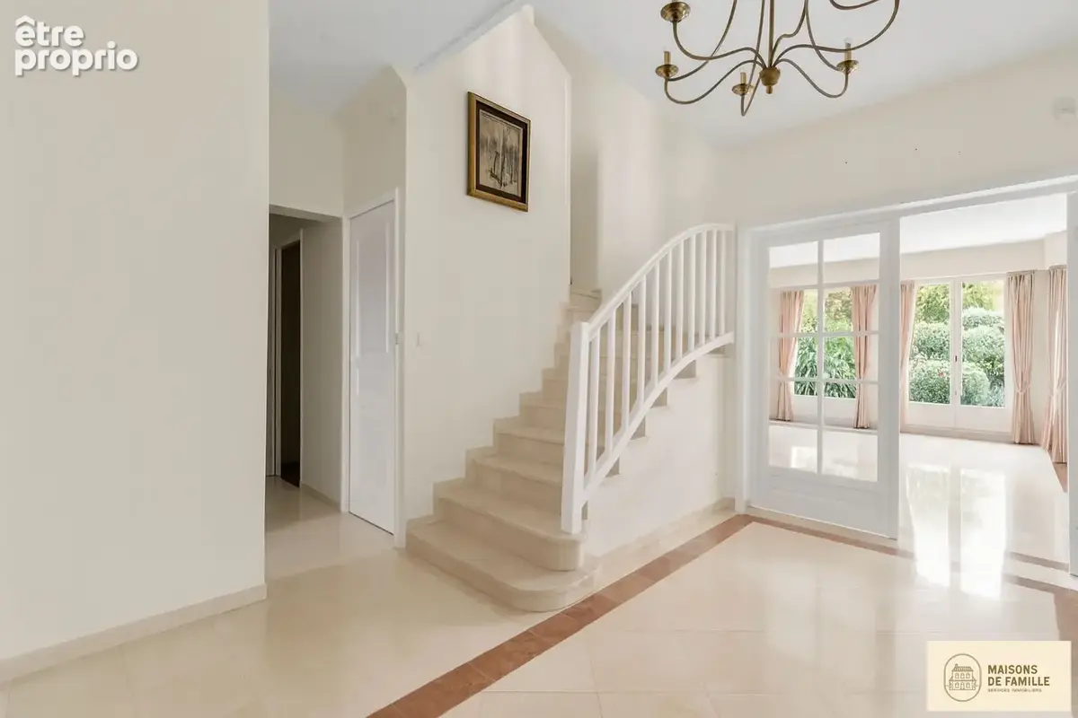 Les Erables - Maison 8 pièces de 270 m2 à vendre à Croissy Sur Seine - photo 6