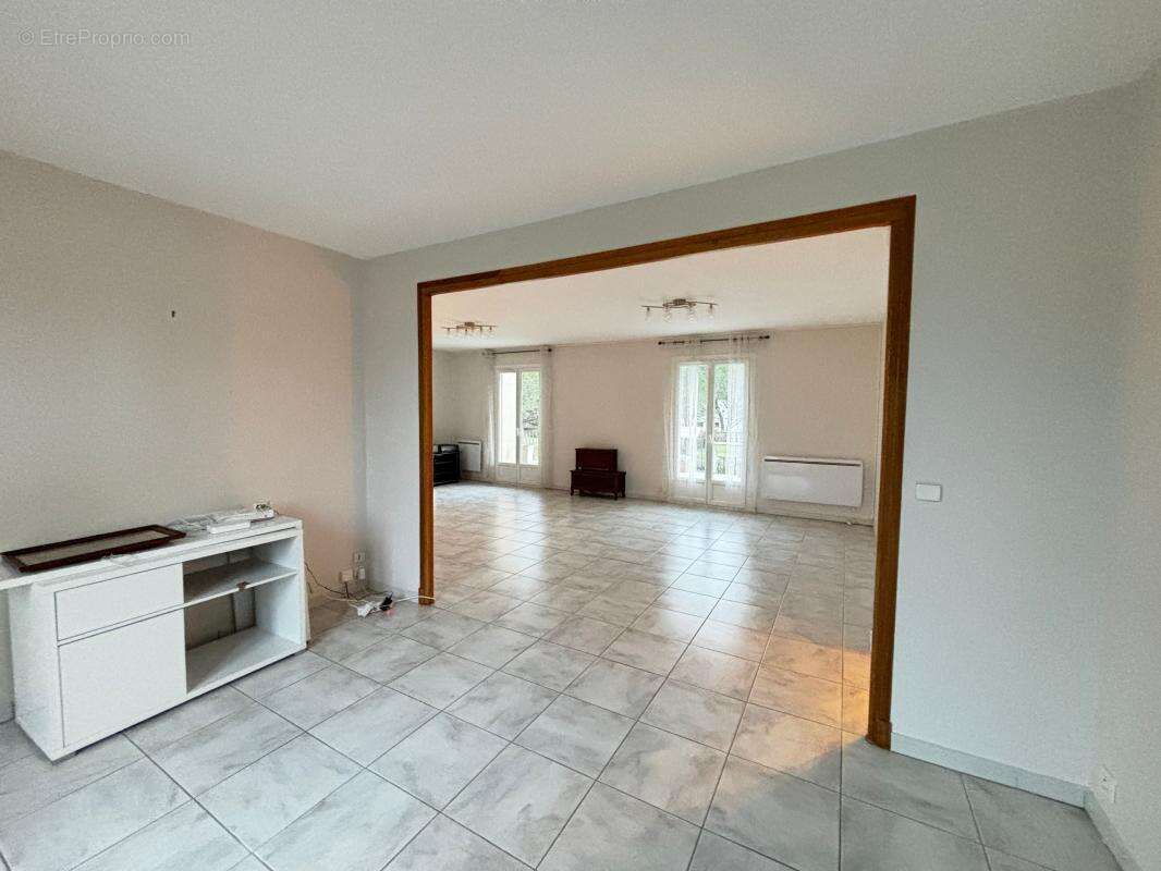 Maison à VILLEMOUSTAUSSOU