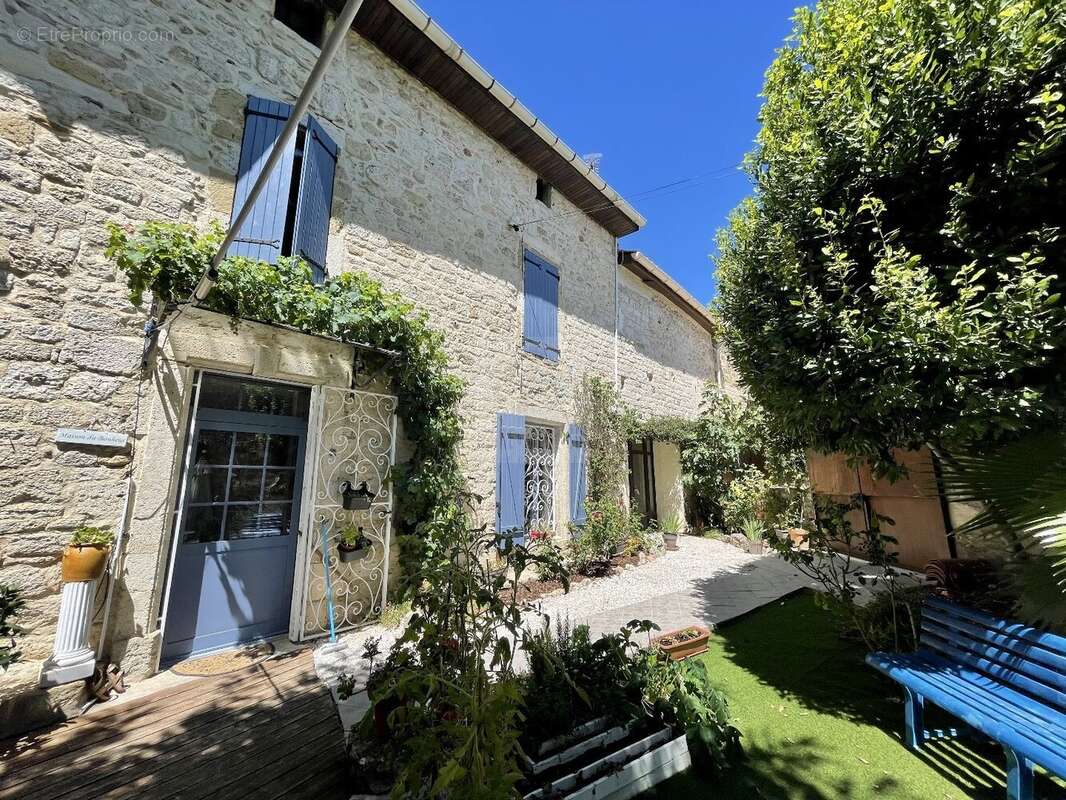 Maison à MAGALAS