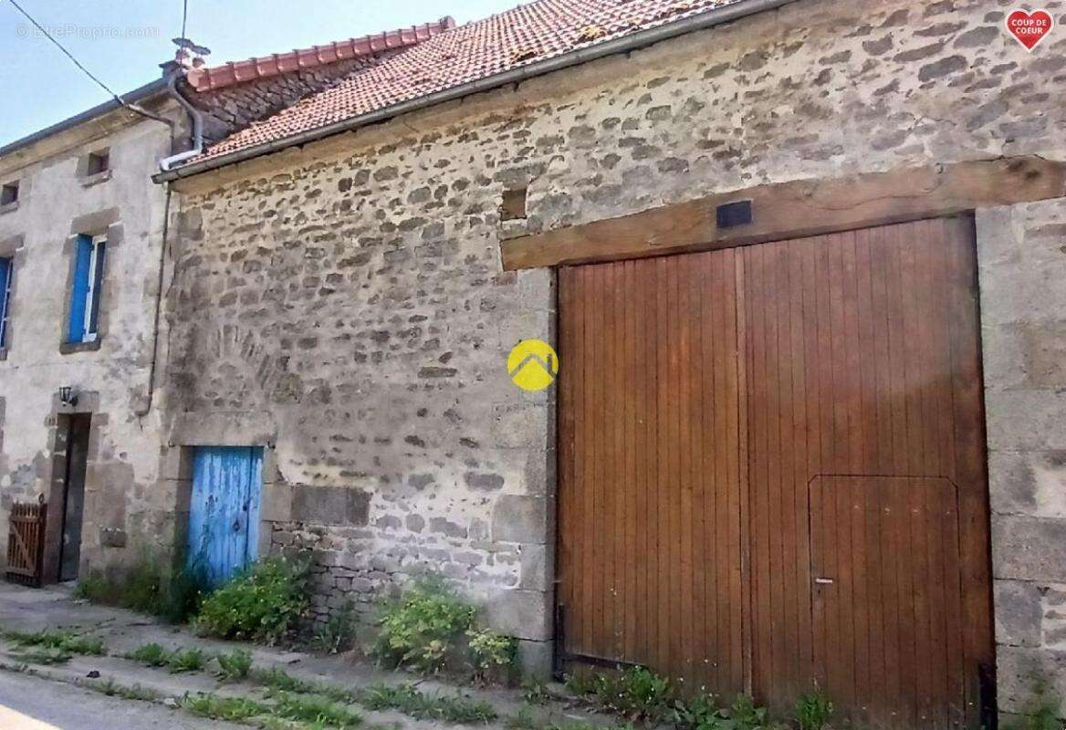 Maison à FOLLES