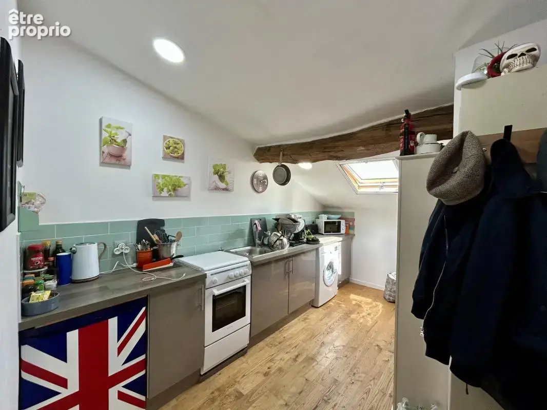 Maison de Village Rénovée de 4 Chambres avec Appartement Ind - photo 15
