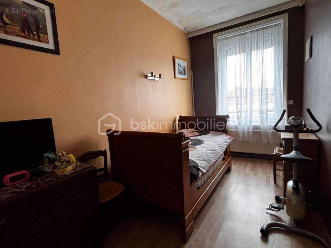 À Vendre : Maison de Ville avec Fort Potentiel – 115m² environ - photo 15