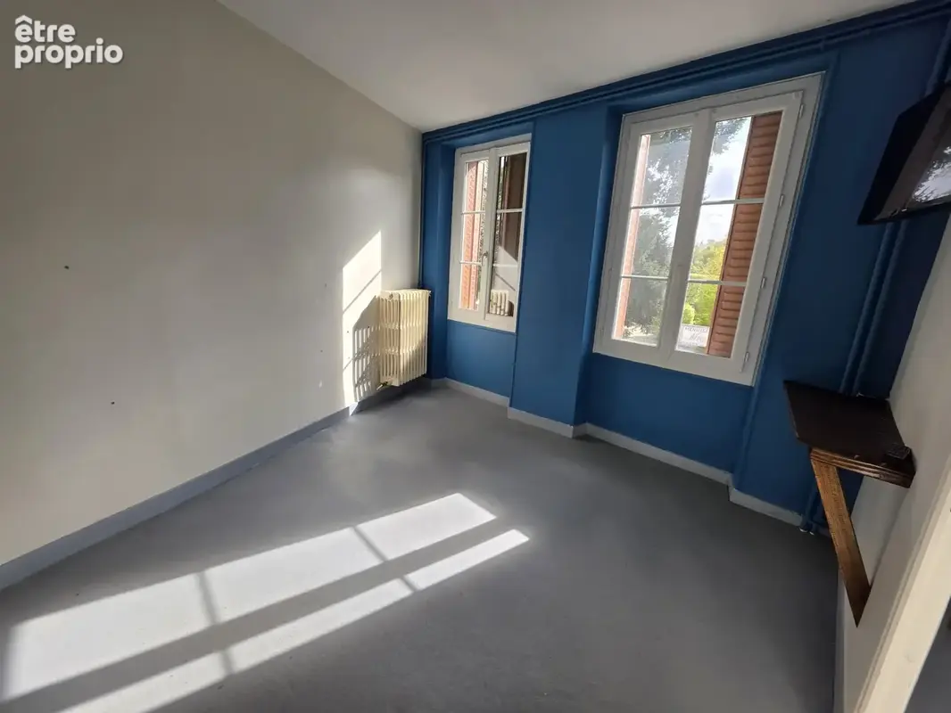 Ensemble immobilier avec ancien hôtel-restaurant et appartement indépendant au cœur de Chabris - photo 14