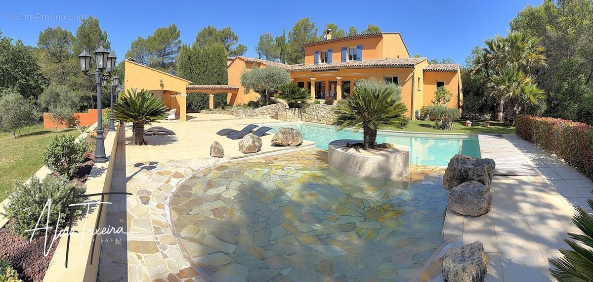 Photo 1 - Maison à LORGUES