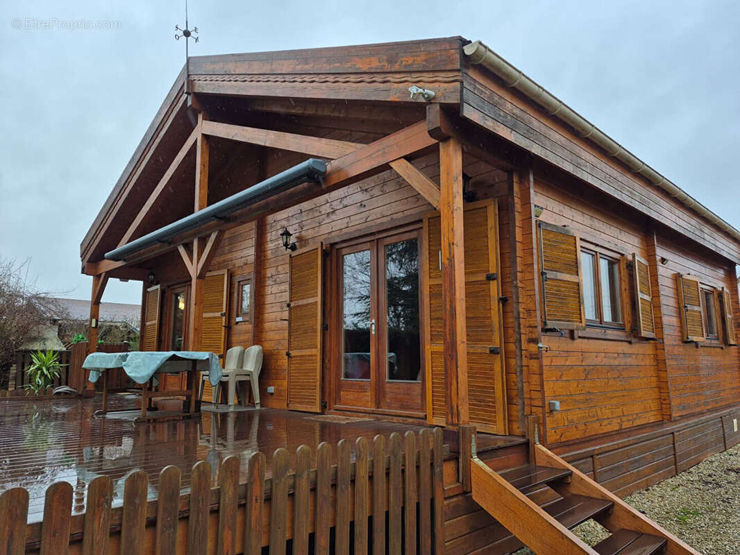 Maison à SAINT-SAUVEUR-LES-BRAY