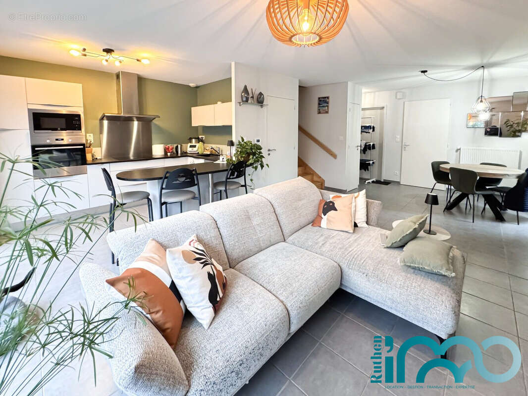 Maison à LE MONASTERE