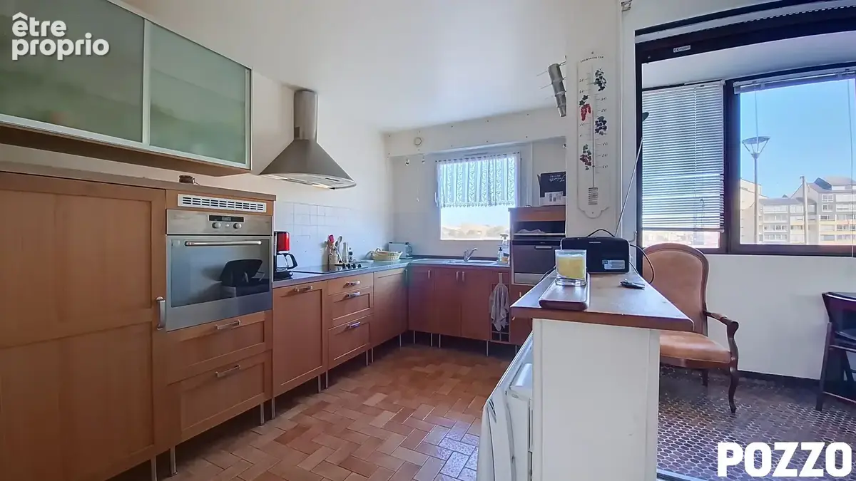 A Vendre  Appartement de 4pp 74m² Carrez 85 m² habt  à Courseulles Sur Mer  (14470) - photo 6