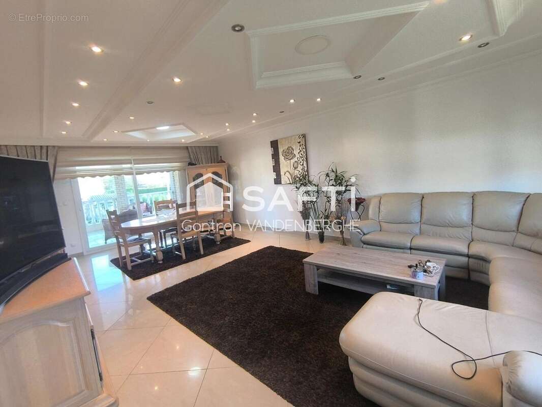 Photo 2 - Maison à ARQUES