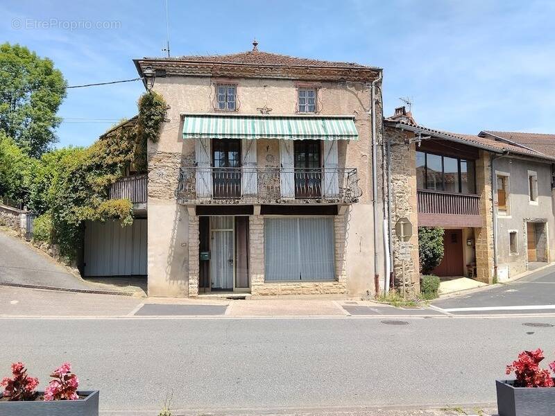 Maison à BAGNAC-SUR-CELE
