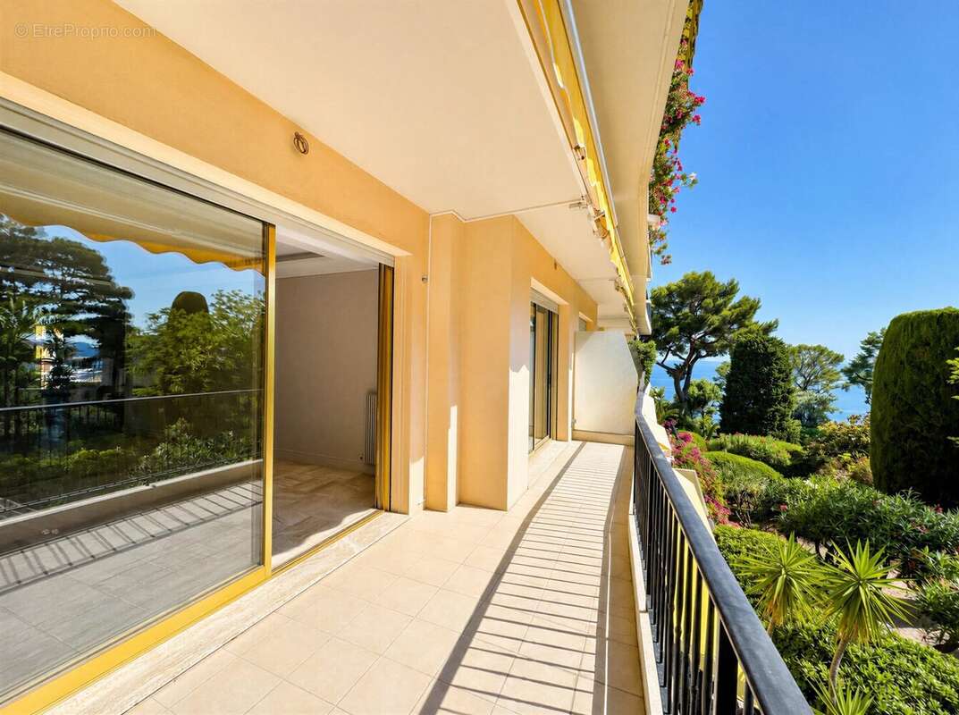 Cap-d’Ail – 3 pièces dans résidence luxueuse - photo 2