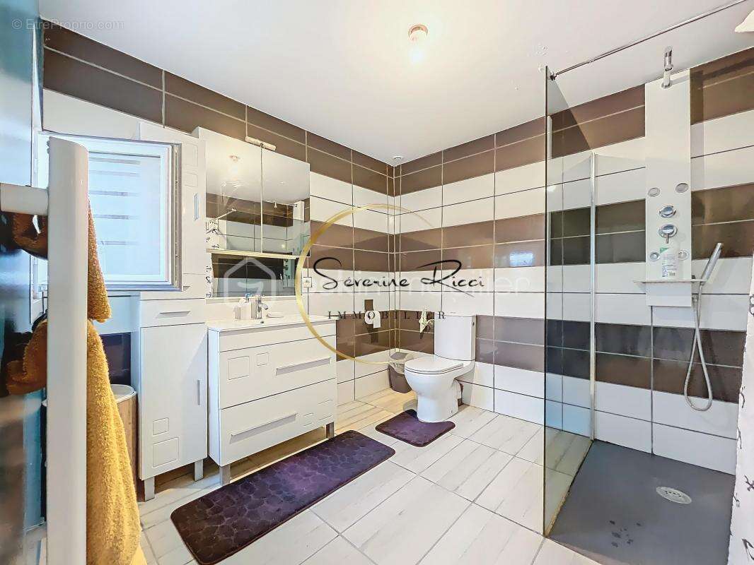 Villa de 145 m² - photo 9