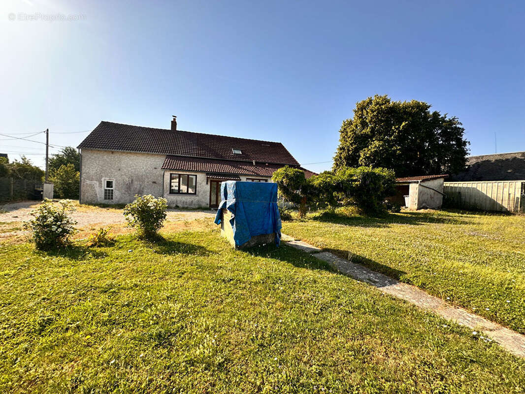 Maison familiale rénovée de 129,20 m² avec 4 chambres, dépendance et terrain de 1 553 m² ? Menetou-Salon - photo 14