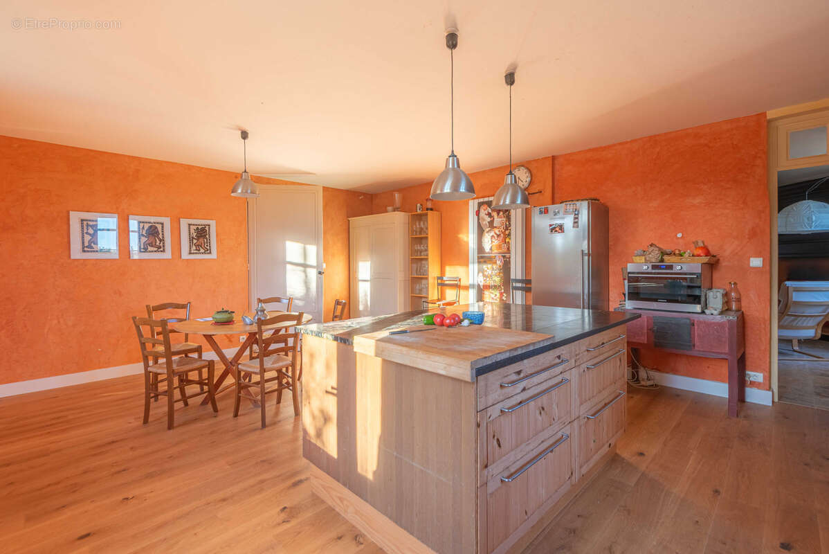 Maison à QUINSAC