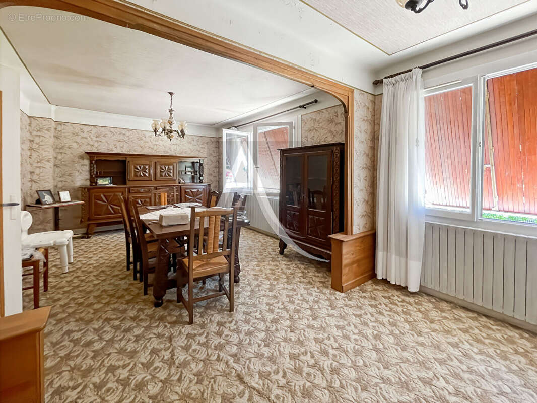 Maison avec dépendance et joli terrain - 3 chambres - photo 8