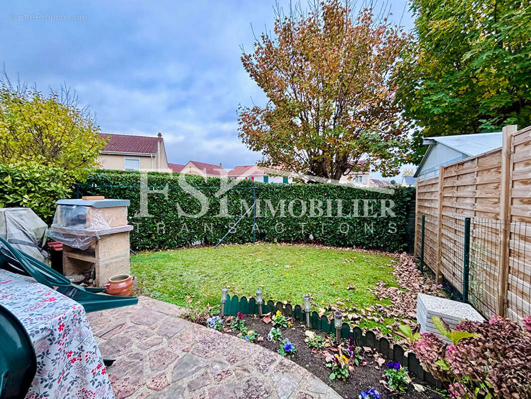 Maison à SAINT-LEU-LA-FORET