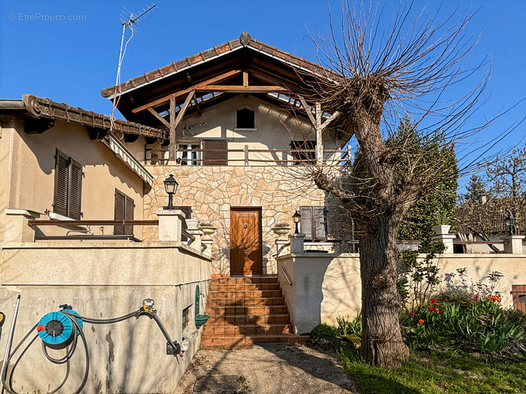 Maison à VILLEBON-SUR-YVETTE