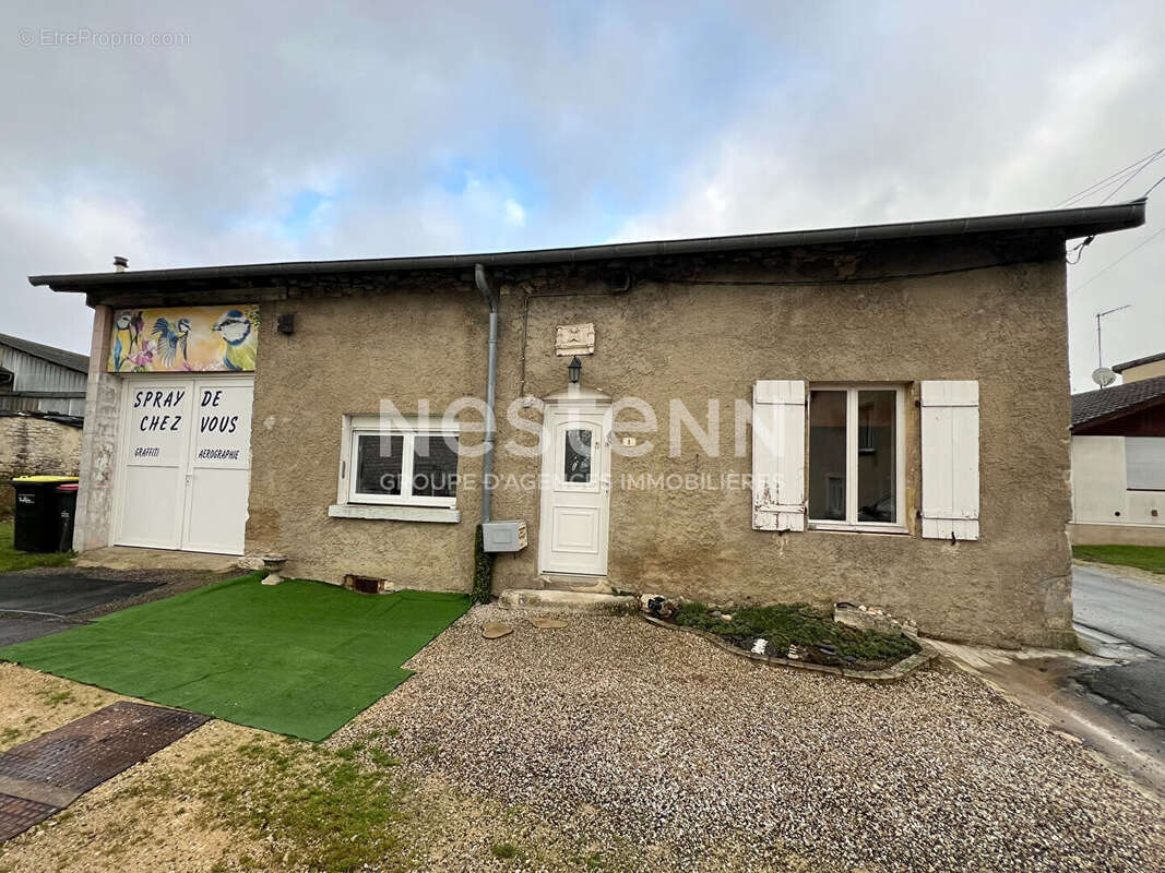 Maison à VILLOTTE-SUR-AIRE