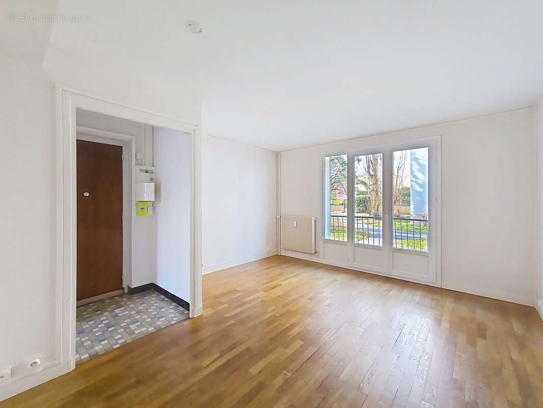 Appartement à LIMAS