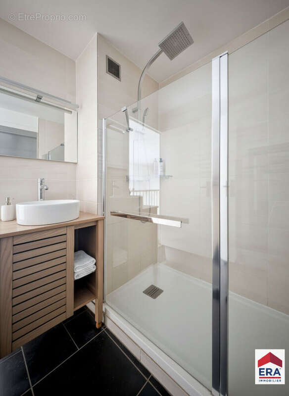 Appartement Duplex - 58 m² - Parking privatif - Cave - Roubaix Barbieux - photo 5