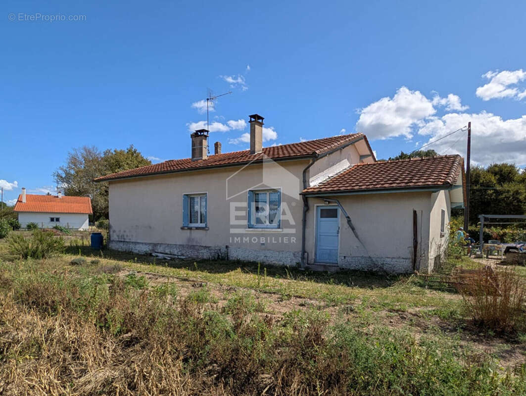 Maison à MONTPON-MENESTEROL