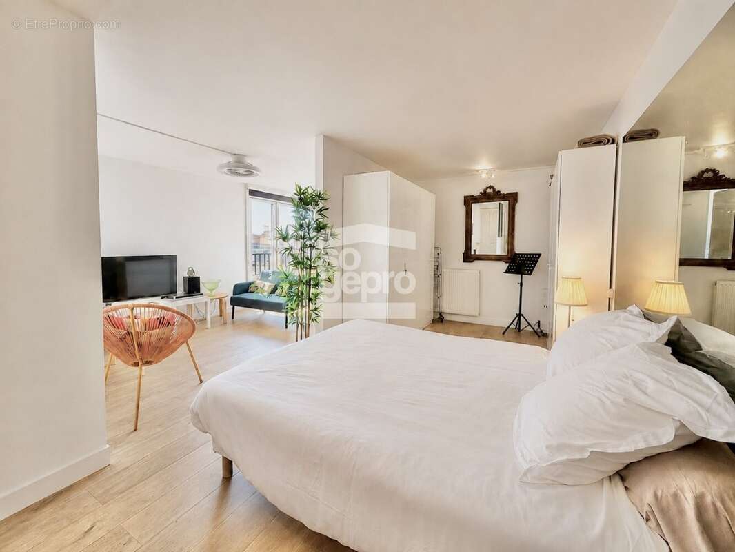 Réf : 2298 - Vente Appartement 2 Pièces vue Mer, secteur Falaises au Cap d'Agde ! - photo 3
