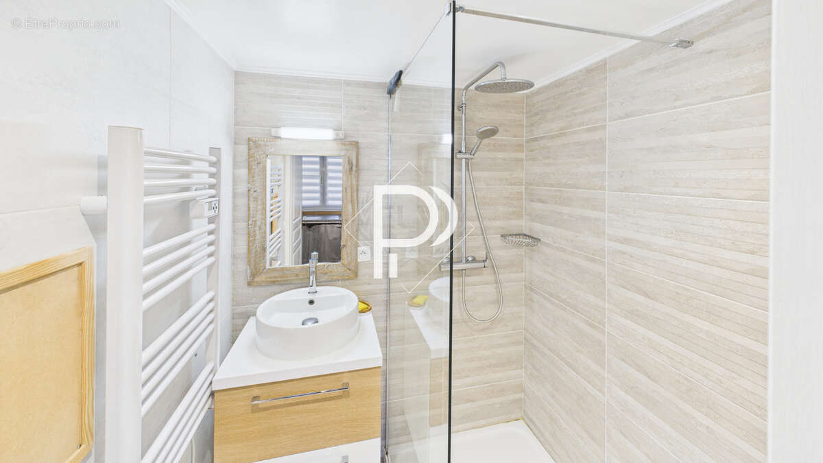 Appartement à GRIMAUD