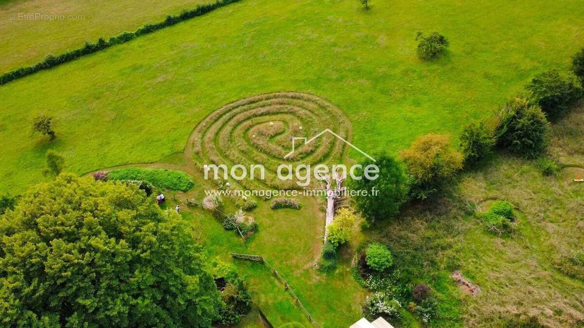Maison à NEUFCHATEL-EN-BRAY